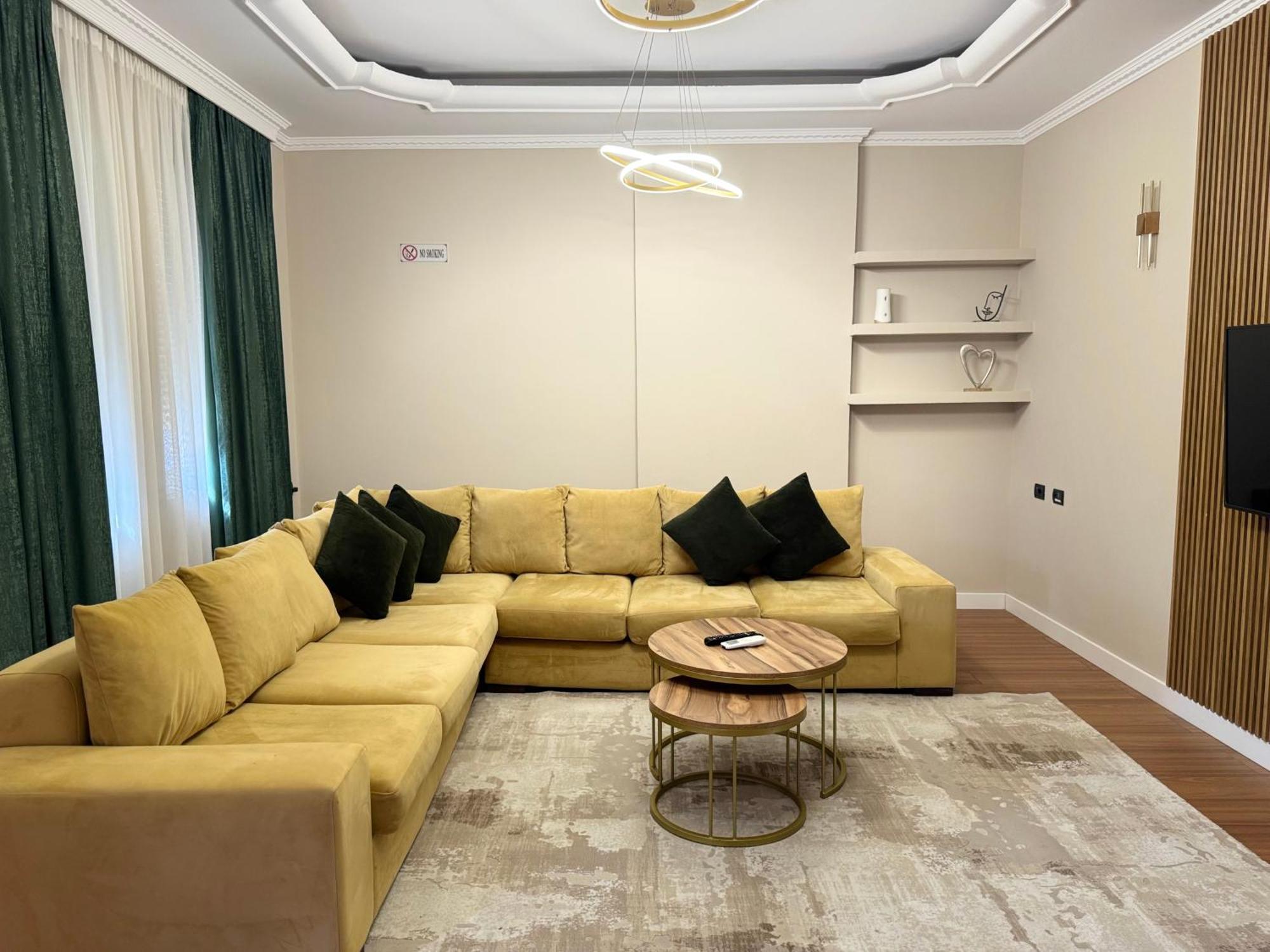 Golden Dublex Tirana Apartment Luaran gambar